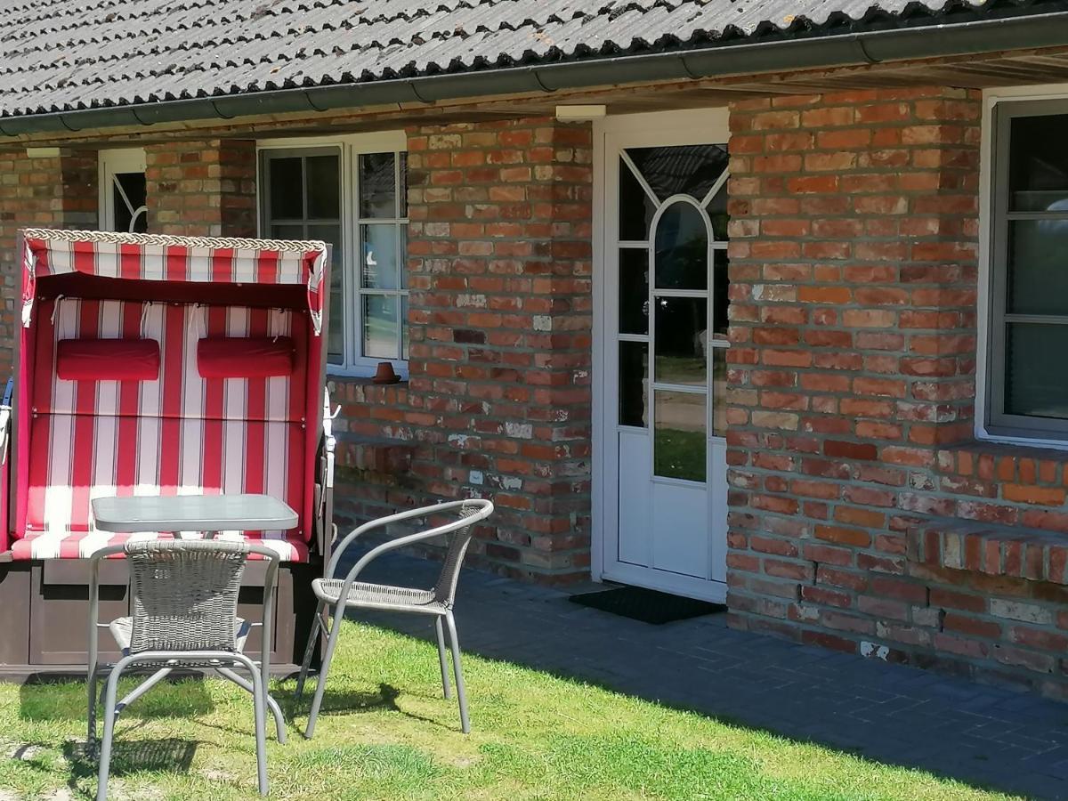 Boddenhus Auf Ruegen - Ferienwohnungen Und Pension Rappin Exterior photo