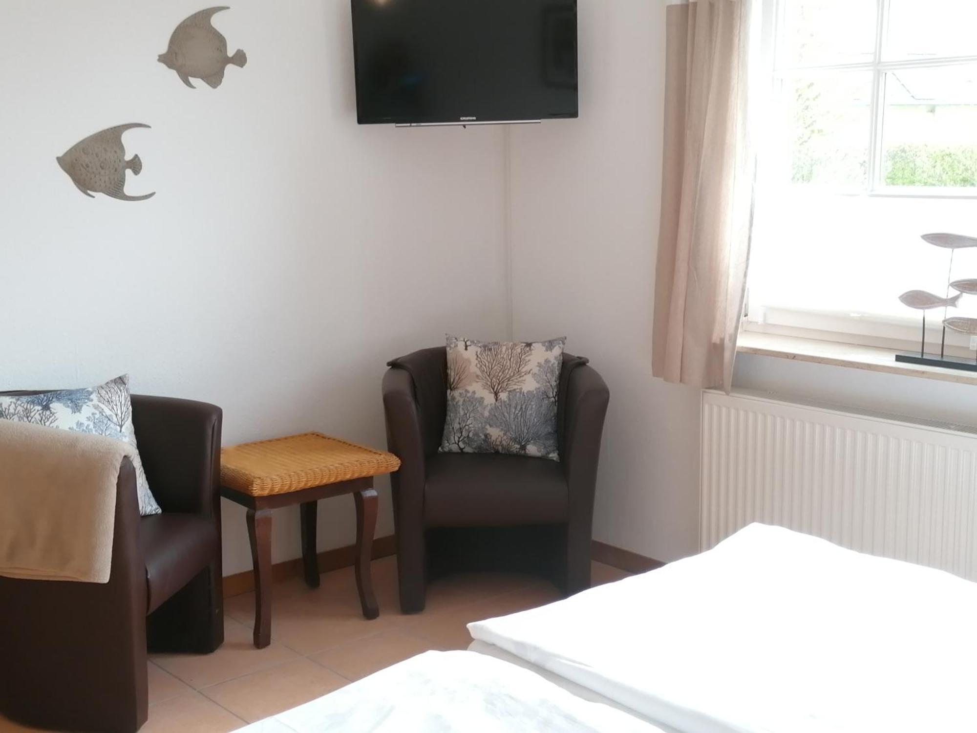 Boddenhus Auf Ruegen - Ferienwohnungen Und Pension Rappin Room photo